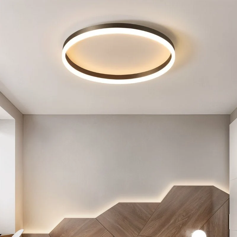 Elegant round LED ceiling lamp