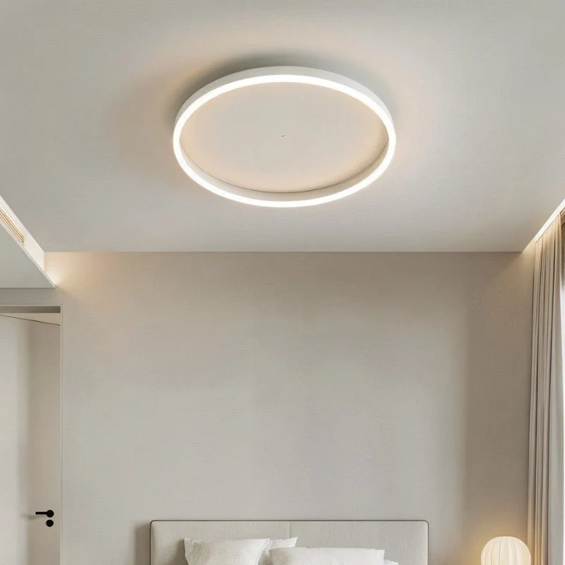 Elegant round LED ceiling lamp