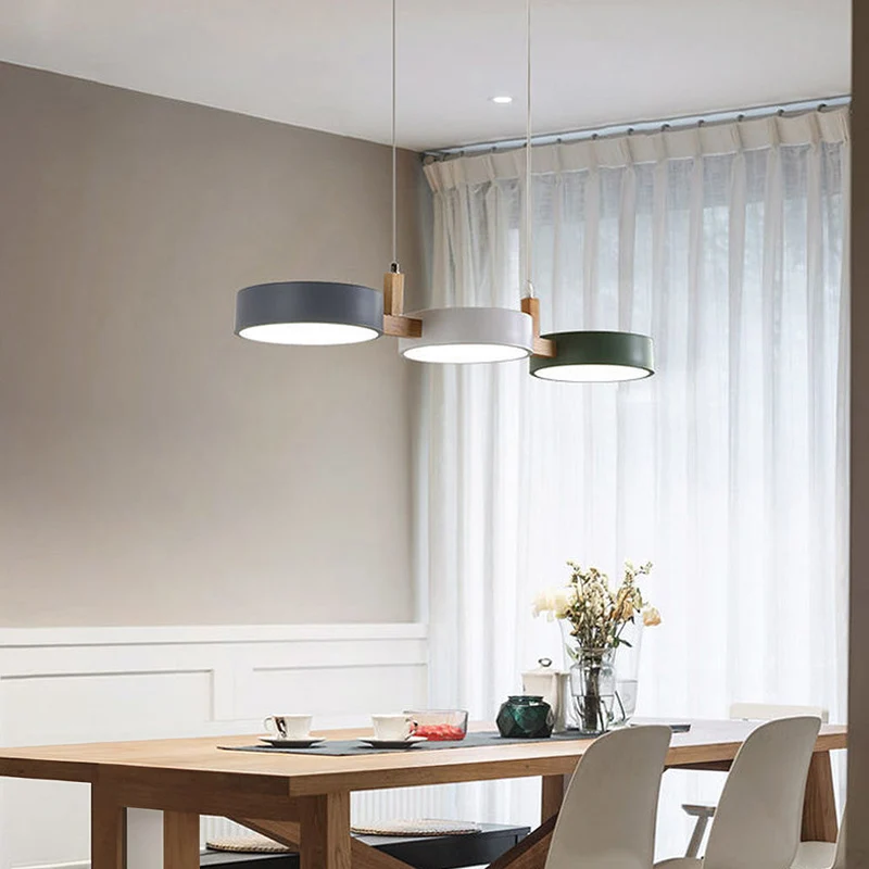 Warm Nordic minimalist pendant lamp