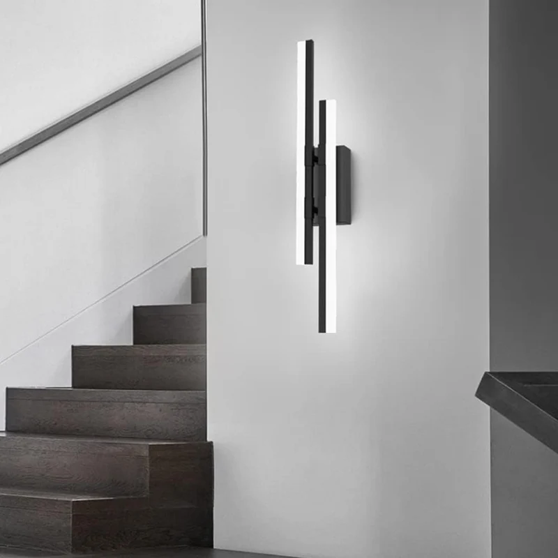 Sophisticated slim LED wall lamp