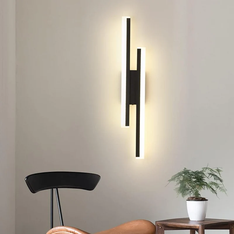 Sophisticated slim LED wall lamp