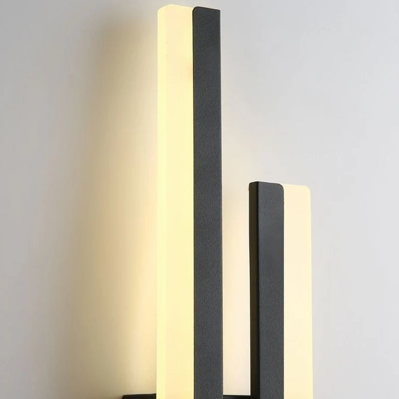 Sophisticated slim LED wall lamp