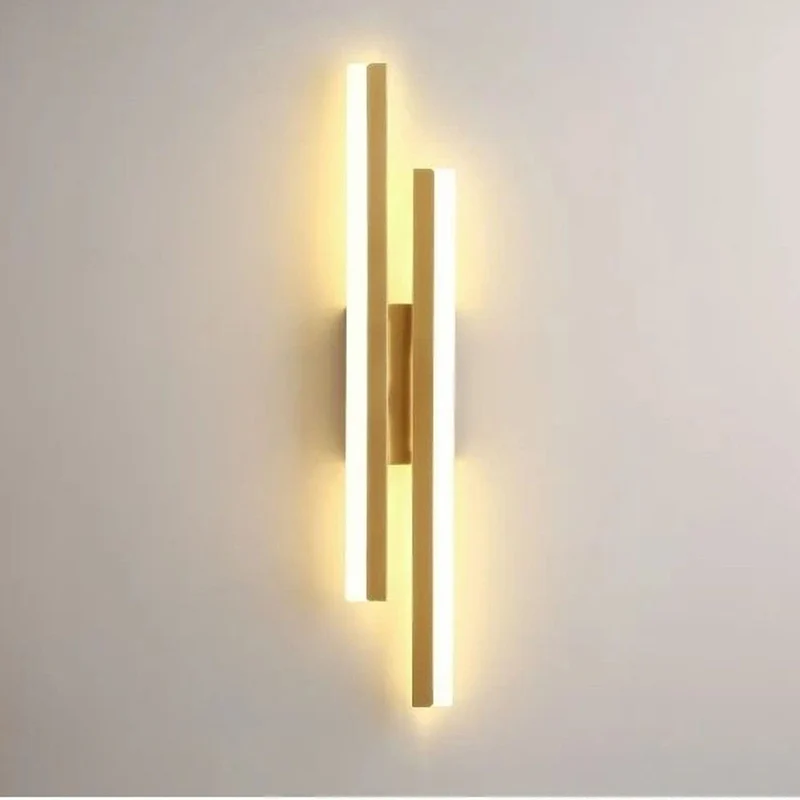 Sophisticated slim LED wall lamp