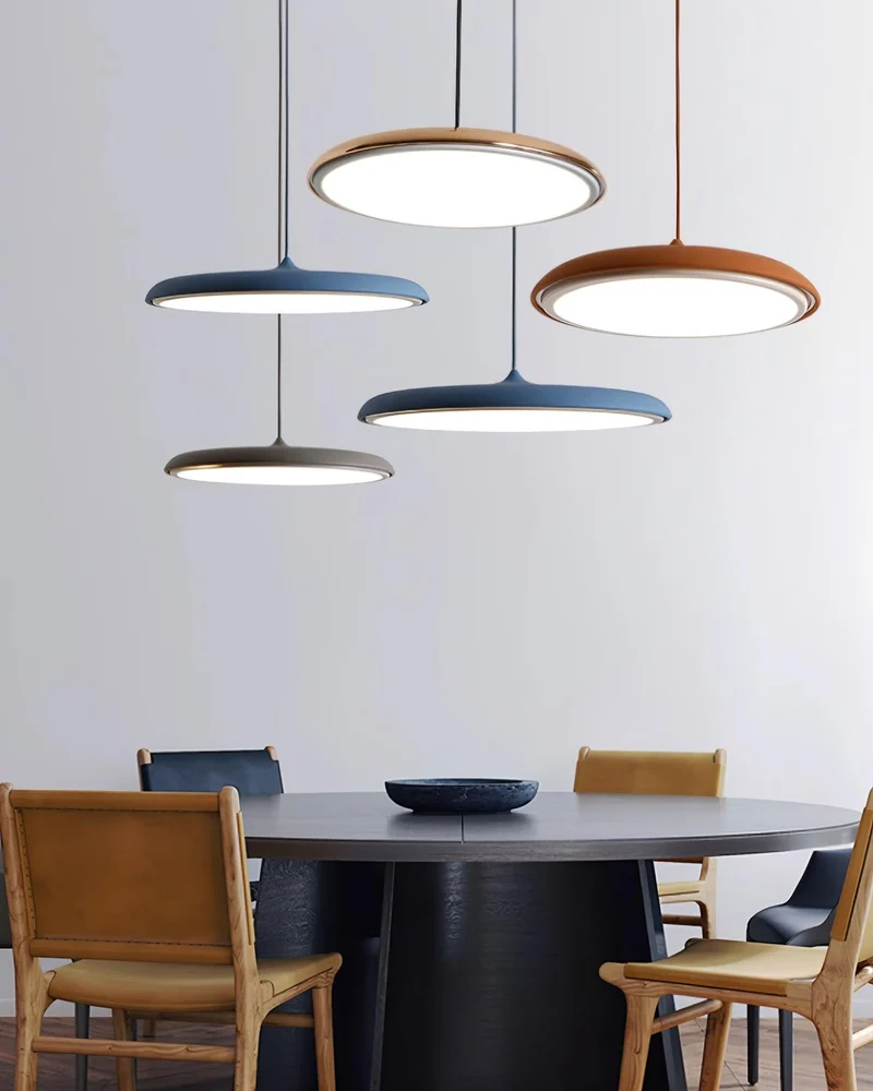 Minimalist round LED pendant lamp