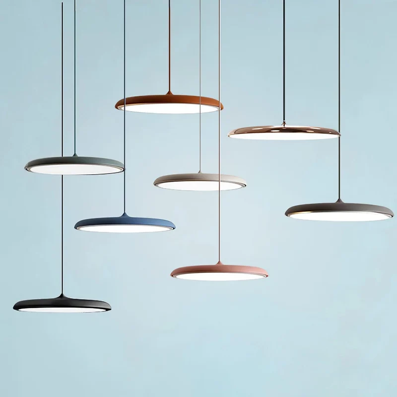 Minimalist round LED pendant lamp