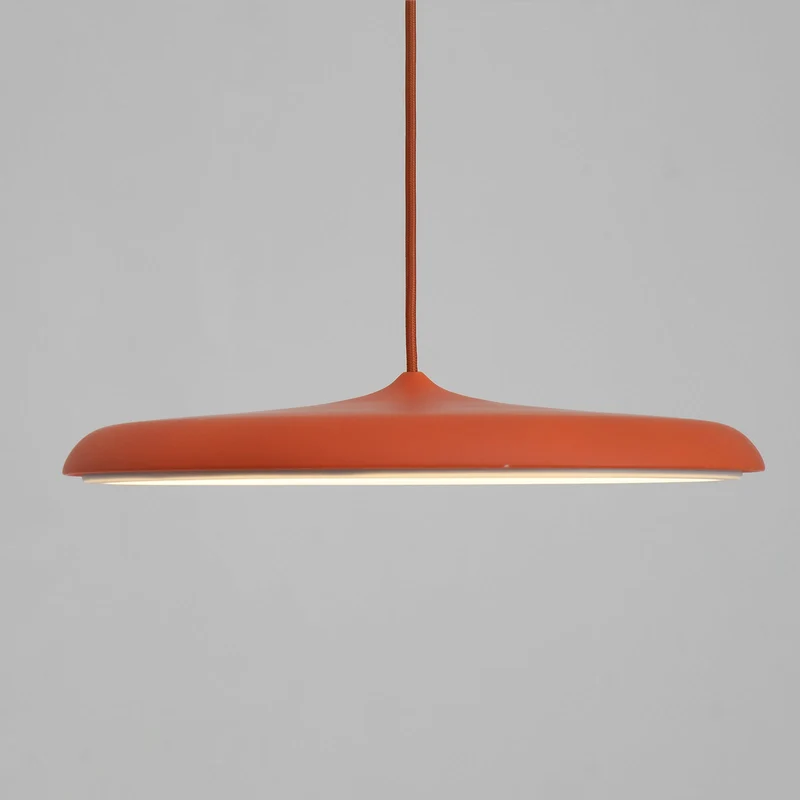 Minimalist round LED pendant lamp