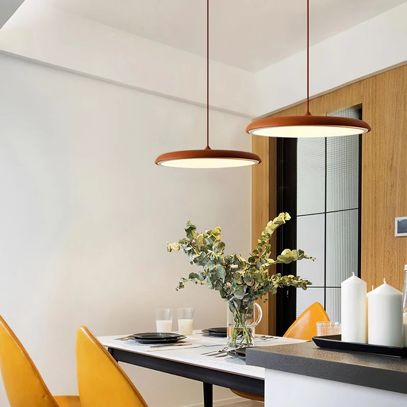Minimalist round LED pendant lamp