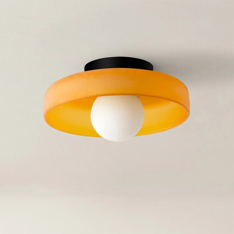 Minimalist pendant lamp with soft light