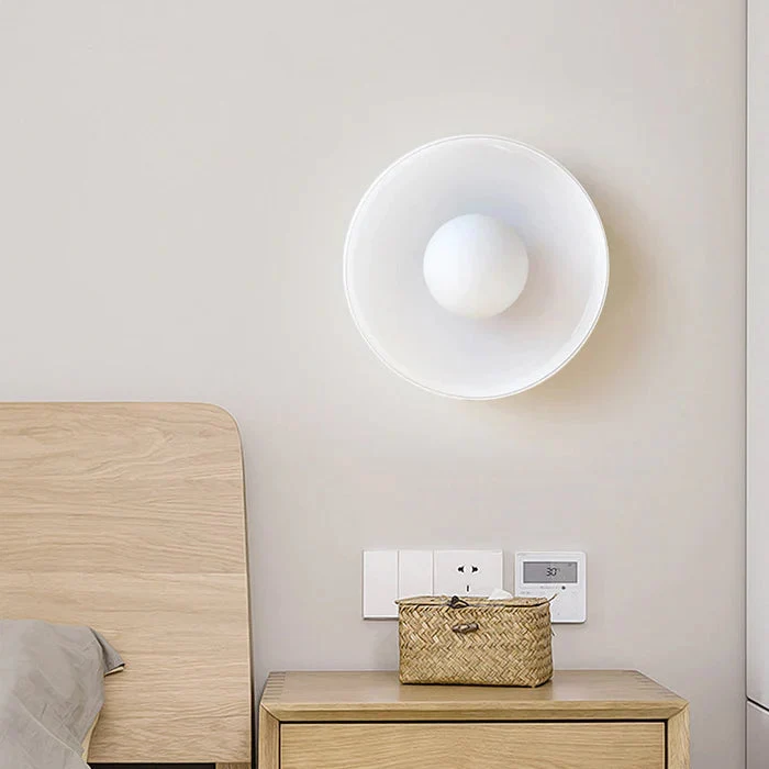 Minimalist pendant lamp with soft light