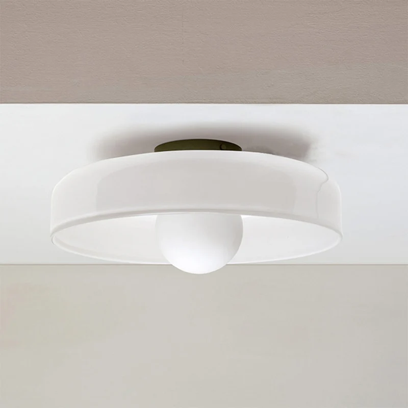 Minimalist pendant lamp with soft light