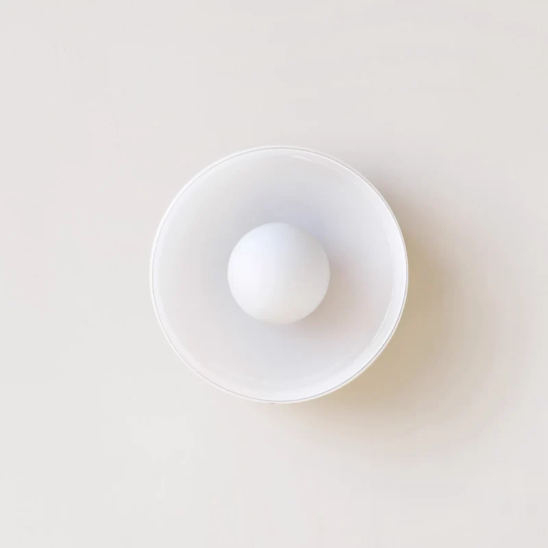 Minimalist pendant lamp with soft light