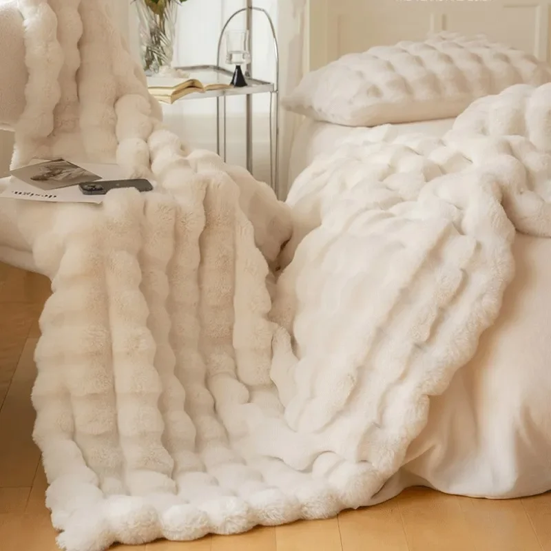 Double-Sided Blanket Stylish Texture for Modern Interiors