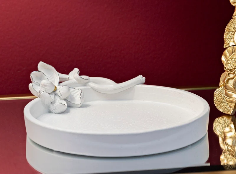 Svuotatasche Magnolia 24x21x6 cm in Resina Bianco
