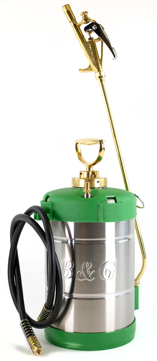 Extenda-Ban Sprayer with 18'' Wand & Multeejet Tip ()