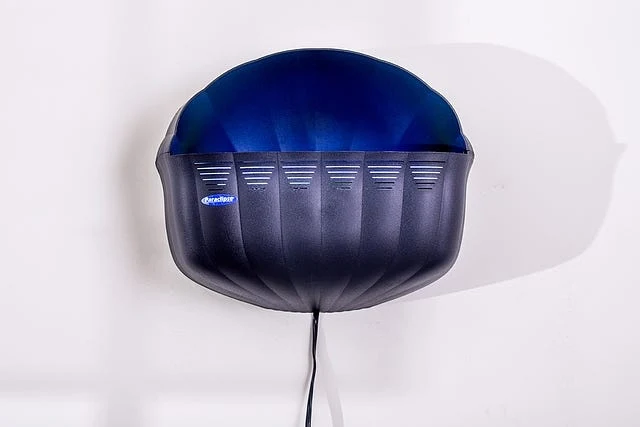 Insect Inn Ultra II Fly Control System