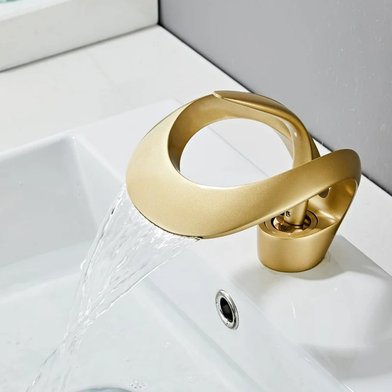 Robinet Cascade Luxe - Laiton Doré Brossé - Salle de Bain