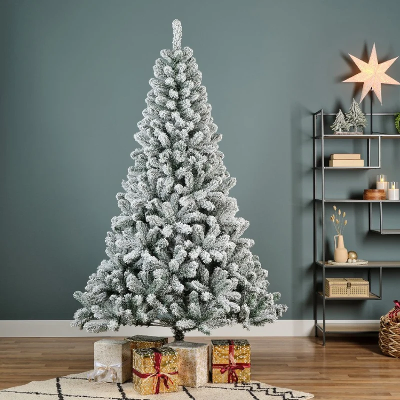 Albero di natale innevato con rami in pvc Marmolada