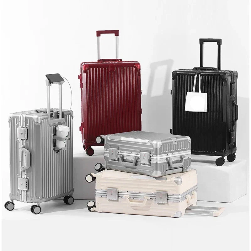 Hardcase Reiskoffer – TSA-Slot, Aluminium Frame & 360° Spinnerwielen
