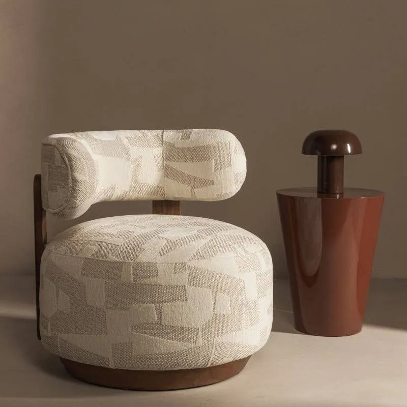 Poltrona MARABELL, forme arrotondate, beige/cream, noce