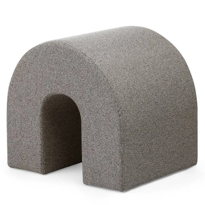 Pouf imbottito ARR, forma arrotondata, marrone chiaro