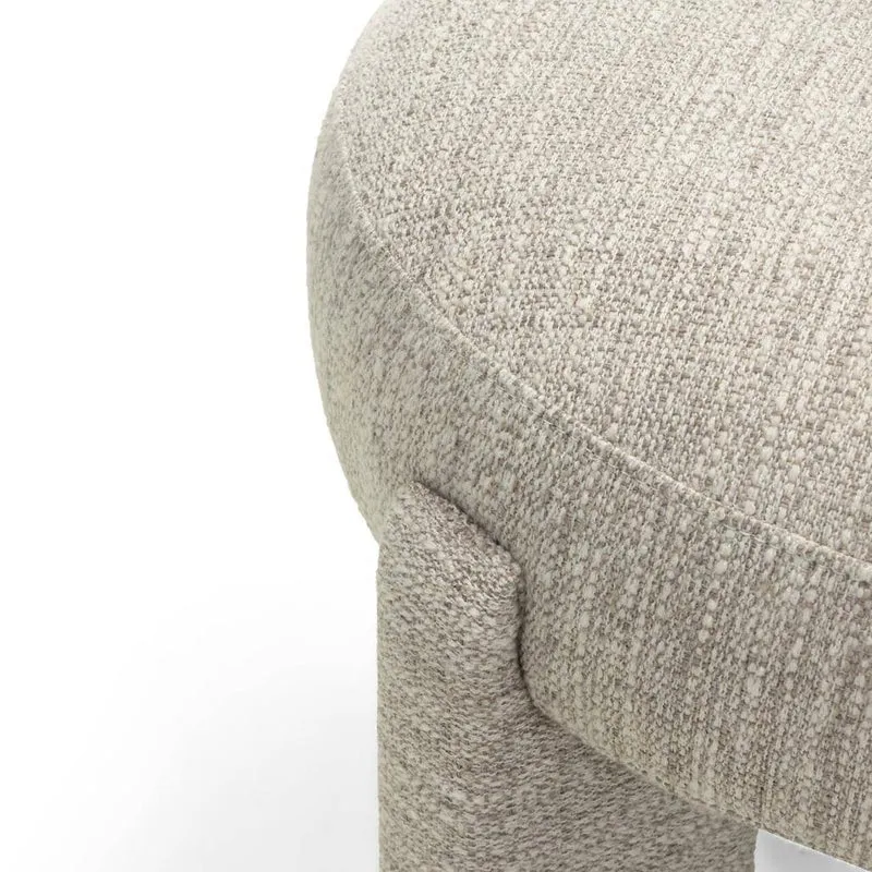 Sedia imbottita MALI beige, forme arrotondate