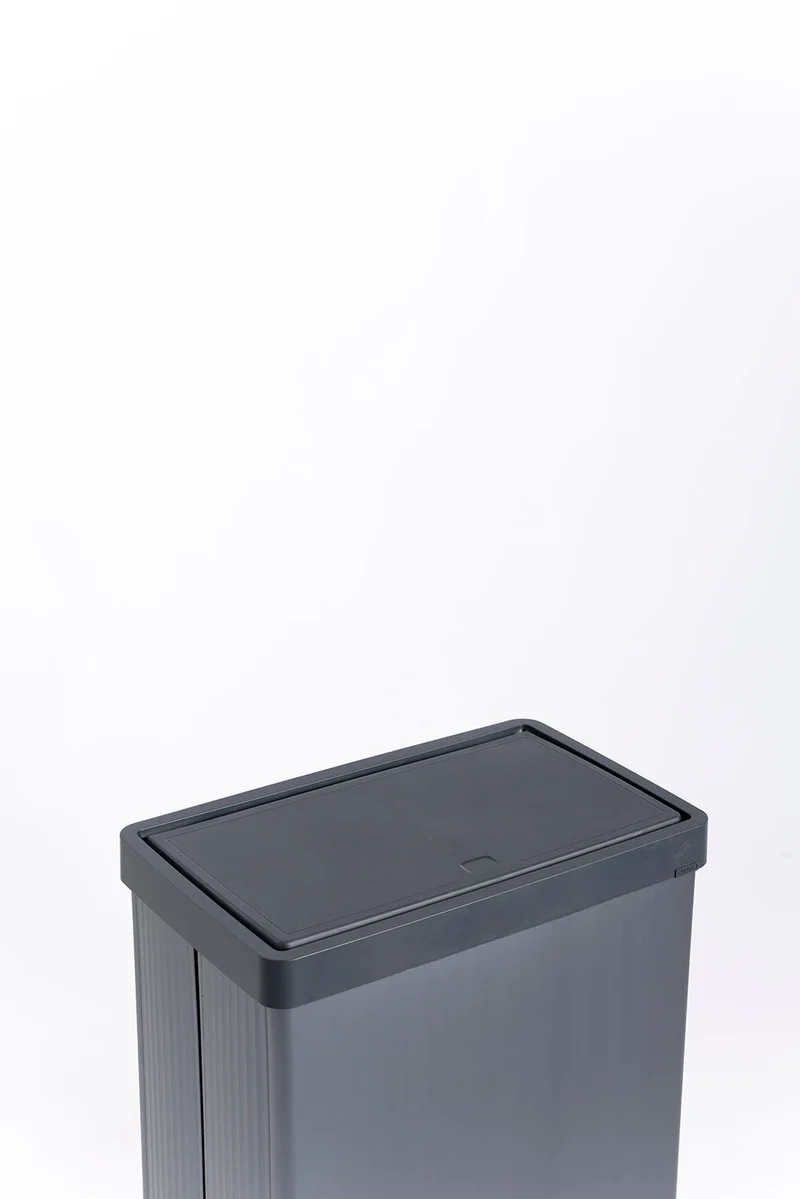 Pattumiera Alta 54L Keter Verto High 43,5x26,5x68,7 cm in Plastica Blu Perla