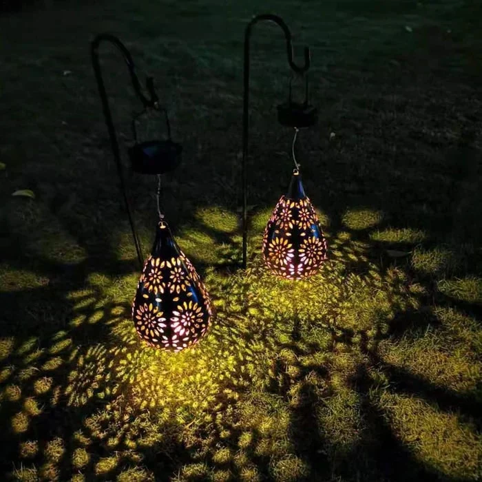 Outdoor LED Solar Garden Light in a Teardrop Shape with an Openwork Floral Pattern