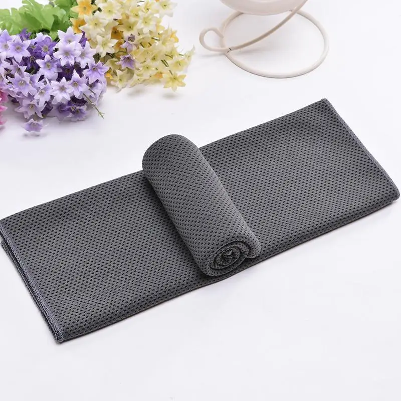 Koelhanddoek – Sneldrogende Microvezel & Compacte Siliconen Case