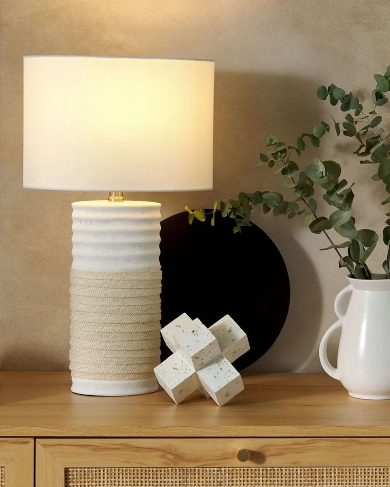 Lampada da tavolo Lampada da comodino con paralume in lino con base in ceramica beige