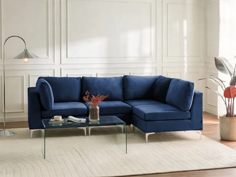 Divano ad angolo componibile versione sinistra a 4 posti in velluto blu marino con gambe in metallo argento stile glamour
