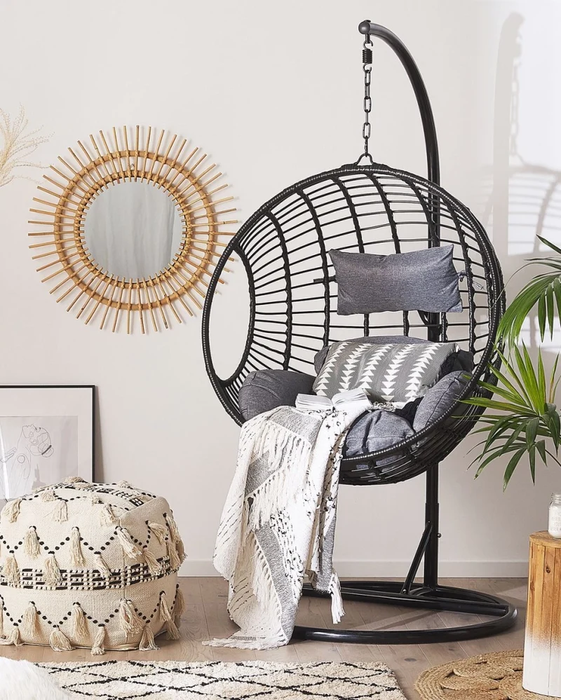 Sedia sospesa poltrona pensile Cestino di vimini rotondo in rattan Nero con cuscini Struttura in metallo Boho