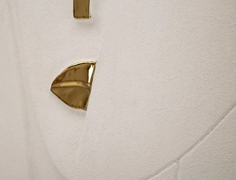 Decorazione Murale Nairobi 23,5x6,5x49,5 cm in Ceramica Bianco e Oro