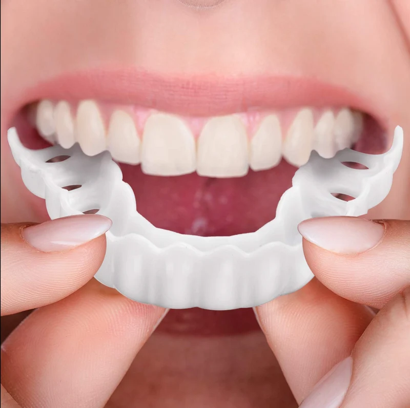 Removable cosmetic dental tray