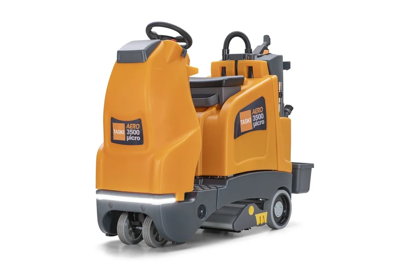 Aspiratore uomo a bordo Diversey TASKI AERO 3500 Li 150 Ah DISPONIBILE IN 7 GIORNI LAVORATIVI