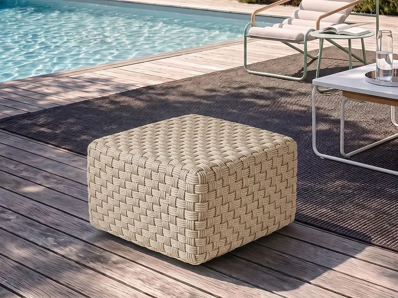 Pouf da giardino tortora in materiale sintetico 50 x 50 cm Pouf da esterno intrecciato a mano in stile boho