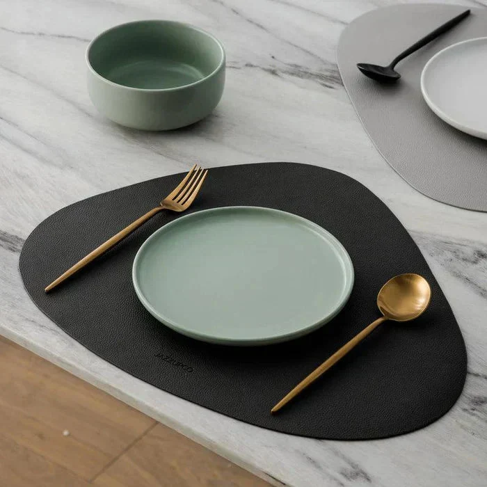 Bestekset – Roestvrijstalen set met minimalistisch ontwerp en matte afwerking