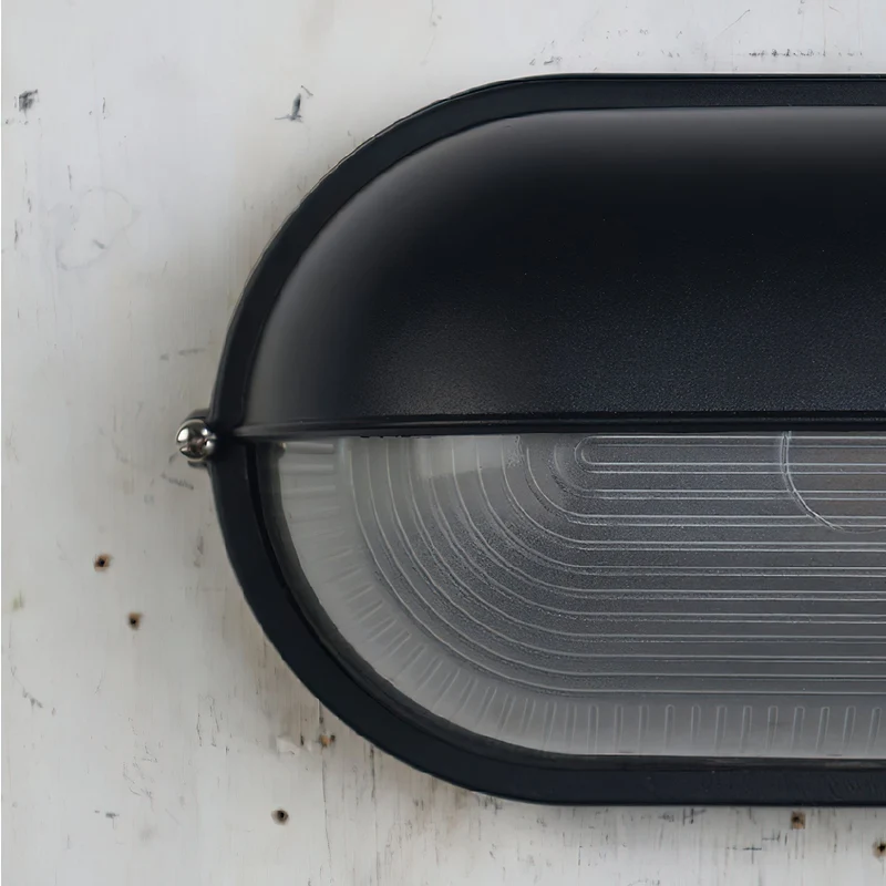 Outdoor industrial bulkhead wall lamp Oval weather-resistant design
