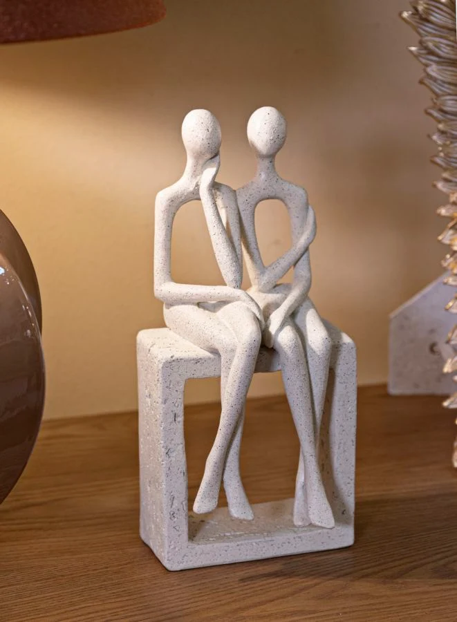 Statuetta Coppia Stons 11,5x9x25 cm in Resina Crema