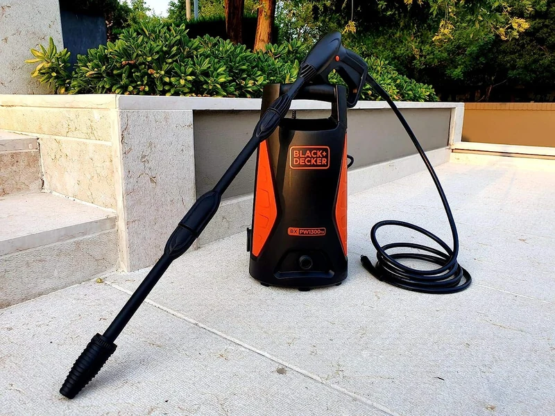 Idropulitrice Compatta ad Alta Pressione con Accessori 1300W 100 Bar 360 l/h