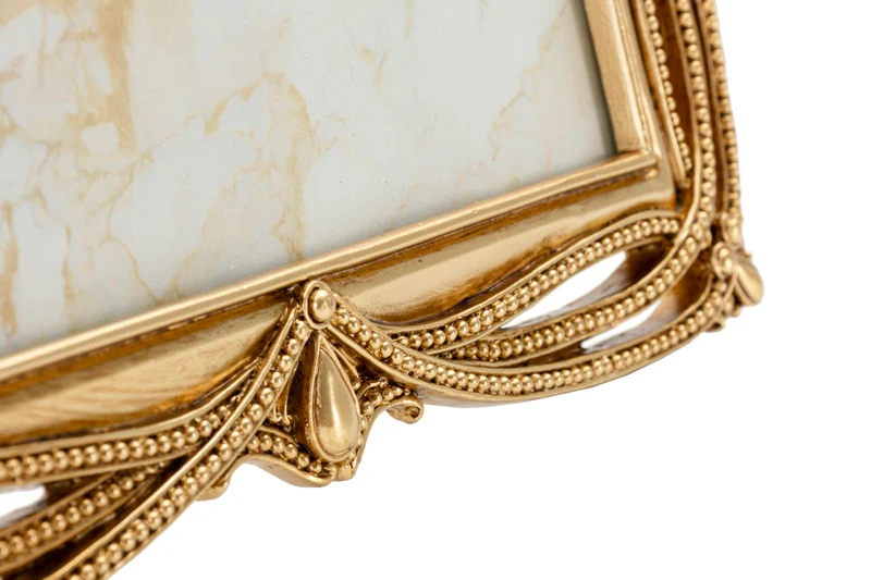 Cornice Line 27x1,7x32 cm in Resina e Vetro Oro