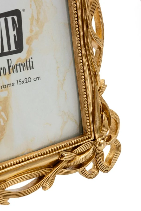 Cornice Knot 23,4x2,3x28,5 cm in Resina e Vetro Oro