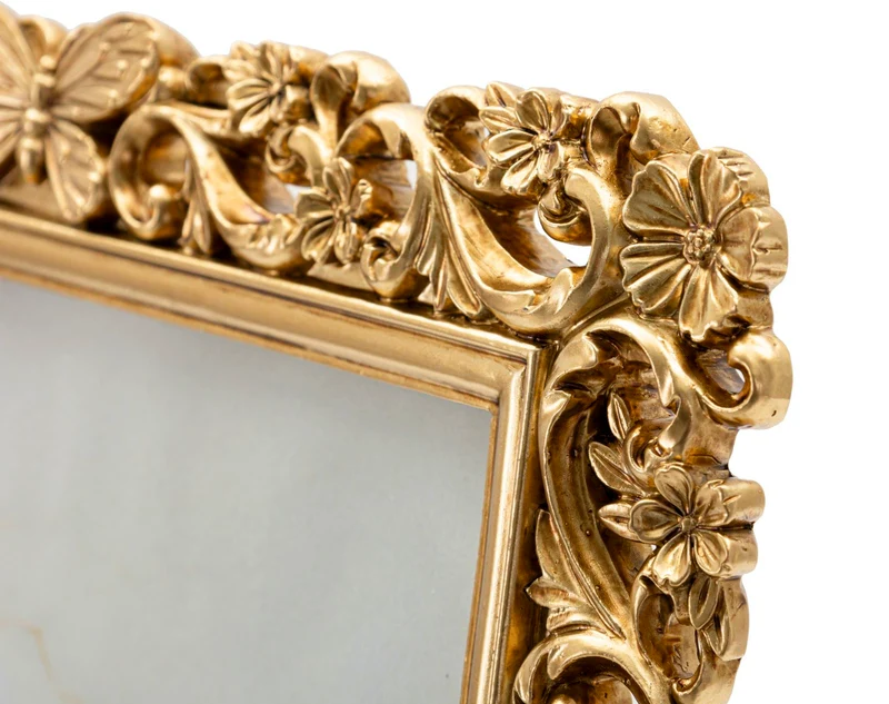 Cornice Classical 22x1,7x27,3 cm in Resina e Vetro Oro