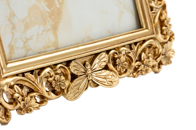 Cornice Classical 22x1,7x27,3 cm in Resina e Vetro Oro