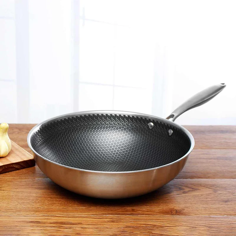 Reliable and durable non-stick steel frying pan