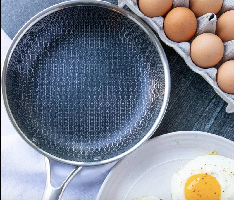 Reliable and durable non-stick steel frying pan
