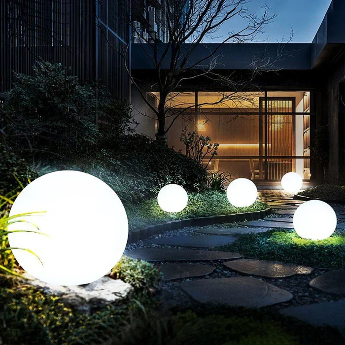 Elegant outdoor spherical LED lighting