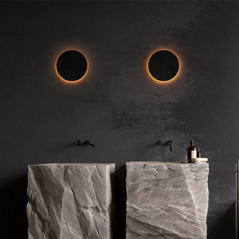 Elegant minimalist LED wall lamp for outdoor lighting