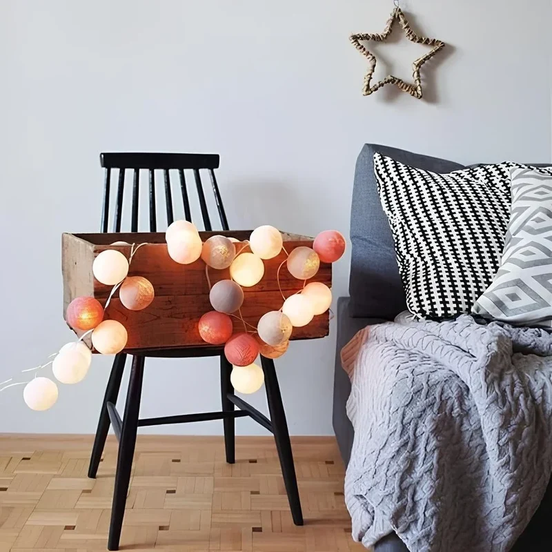 Snoerverlichting met katoenen bolletjes – tien kleursets, vijf lengtes