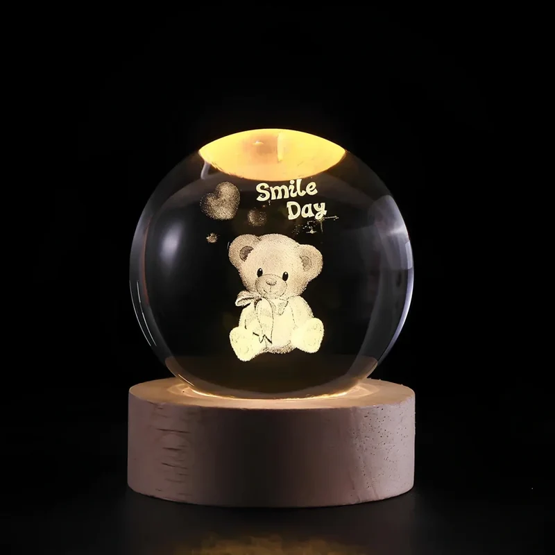 Decorative crystal ball with 3D pattern