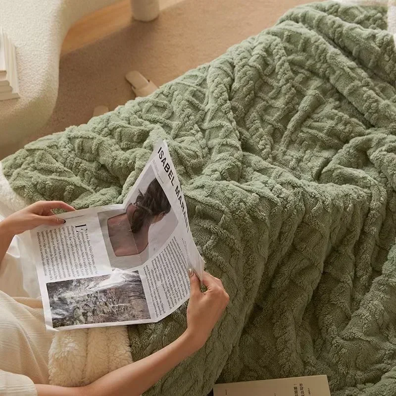 Warm Thick Lambswool Blanket – Stylish for Winter Evenings